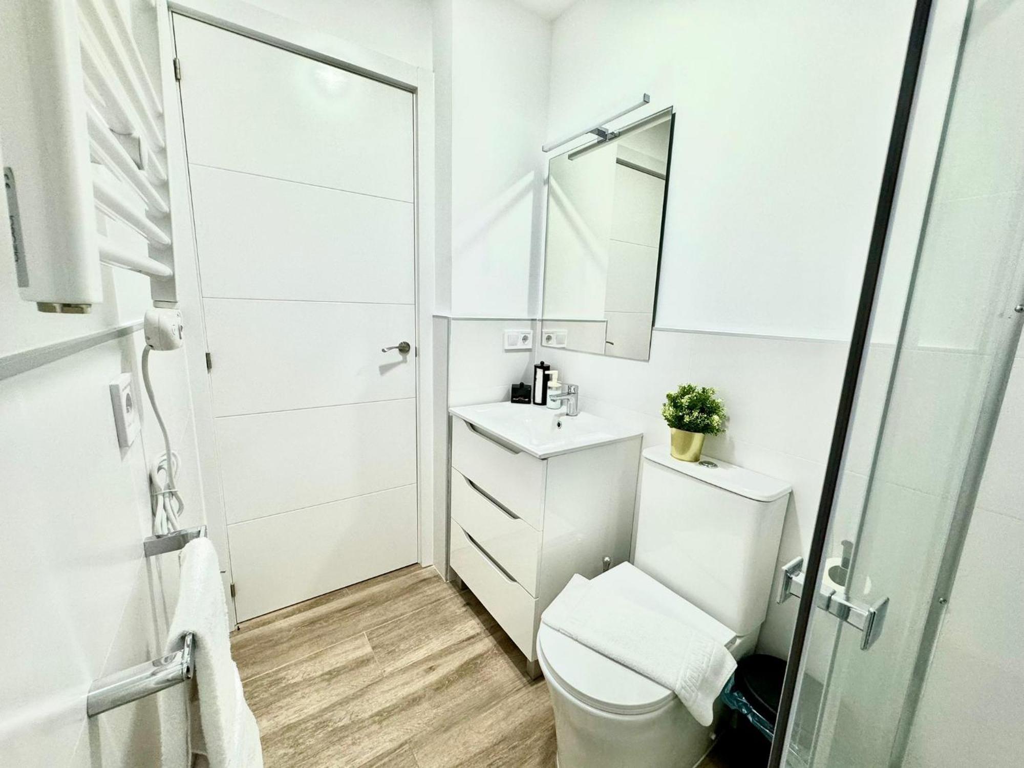 Apartamentos Madrid Connection - Universidad By Oshun Apartments מראה חיצוני תמונה