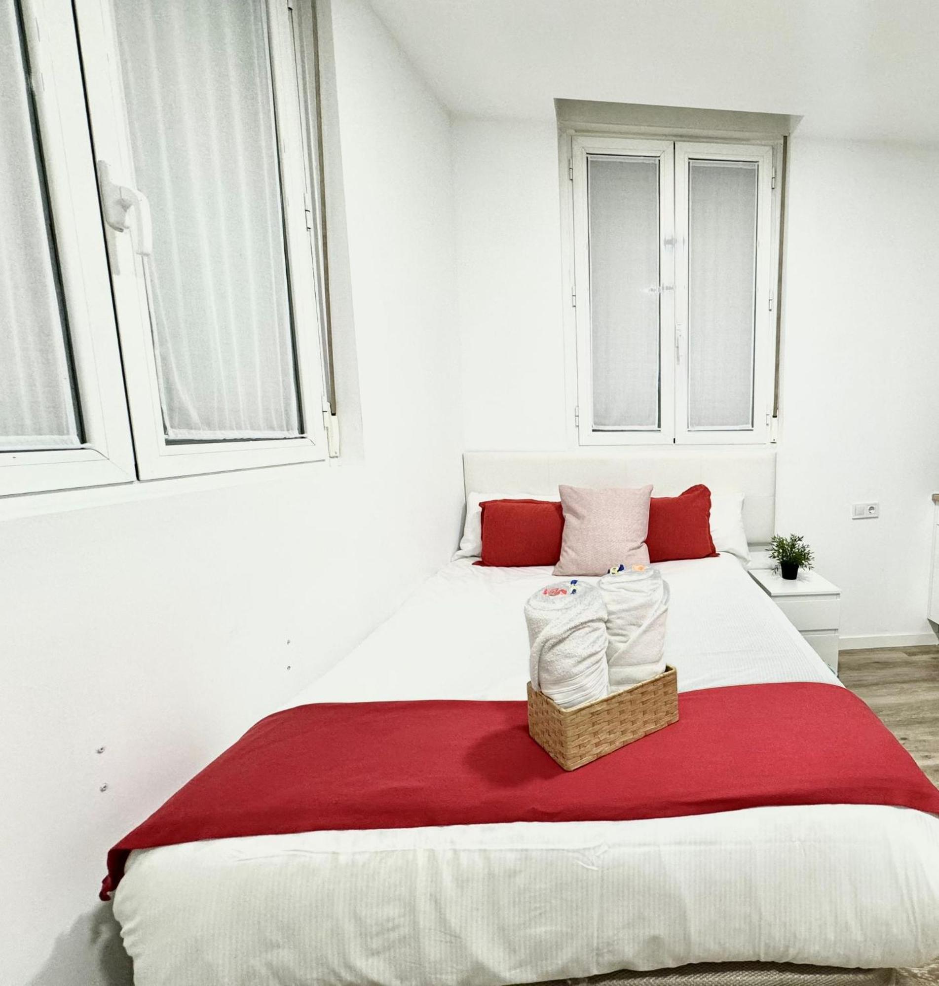Apartamentos Madrid Connection - Universidad By Oshun Apartments מראה חיצוני תמונה
